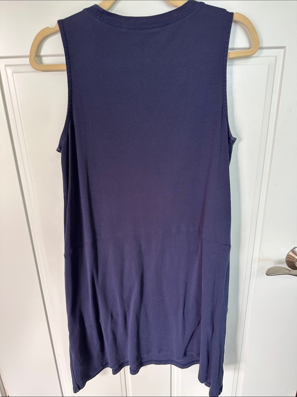 august silk Sleeveless Tunic Dress in Navy with Pockets Athletic feel Comfy - Picture 3 of 3